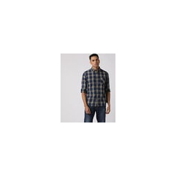 Men Checked Slim Fit Shirt with Patch Pocket
